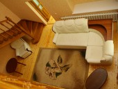 Гостиная в апартаментах