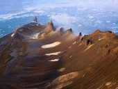 остров Галля, скалы Заварицкого