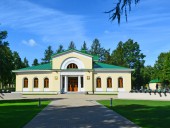 Вид на здание главной экспозиции Музея-заповедника 