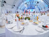 Банкет в шатре