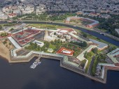 Вид на Петропавловскую крепость