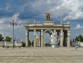 Москва. ВДНХ. Главный вход