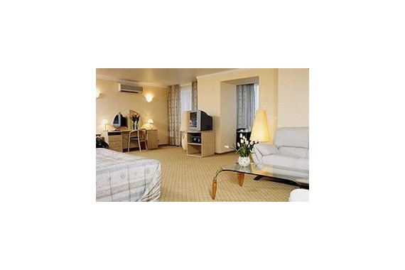 Фотография Гостиничный комплекс «УралОтель» 3