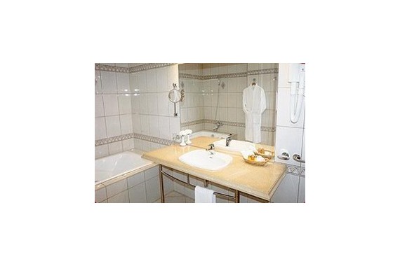 Фотография Гостиничный комплекс «УралОтель» 6