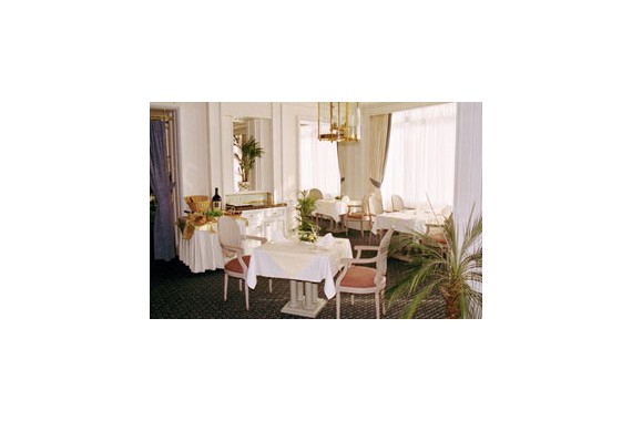 Фотография Гостиница «Ирис Конгресс Отель» 7