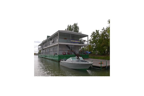 Фотография Плавучая гостиница «Золотой лотос» 0