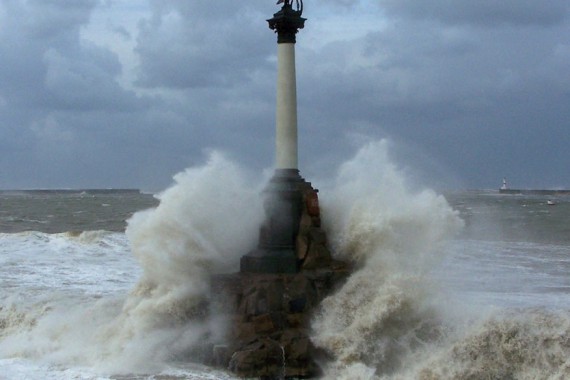 Фотография Памятник затопленным кораблям 2