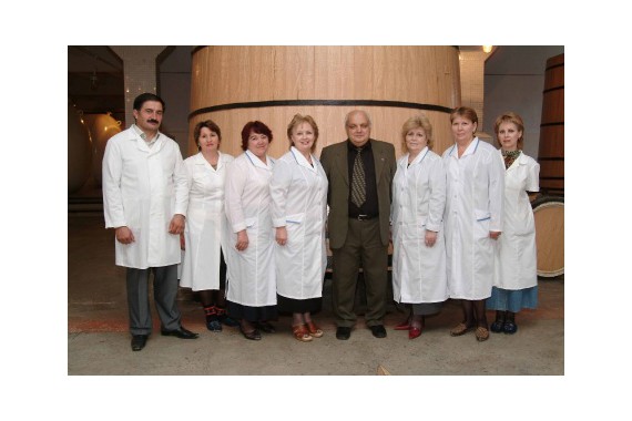 Фотография Кизлярский коньячный завод 1