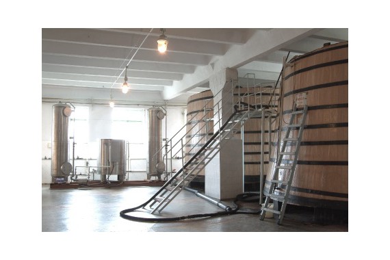 Фотография Кизлярский коньячный завод 9