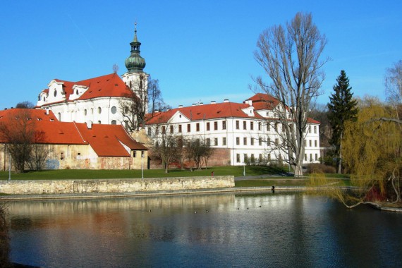 Фотография Бржевновский монастырь 0