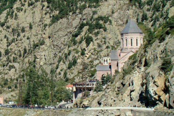 Фотография Дарьяльский монастырь 0