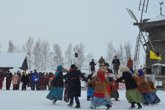 Фотография Праздник «Масленичные потехи с гусиными боями» 1
