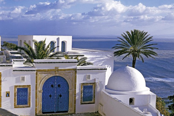 Фотография Дворец Эннейма-Эззахра 0