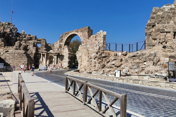 Фотография Ворота Веспасиана 1