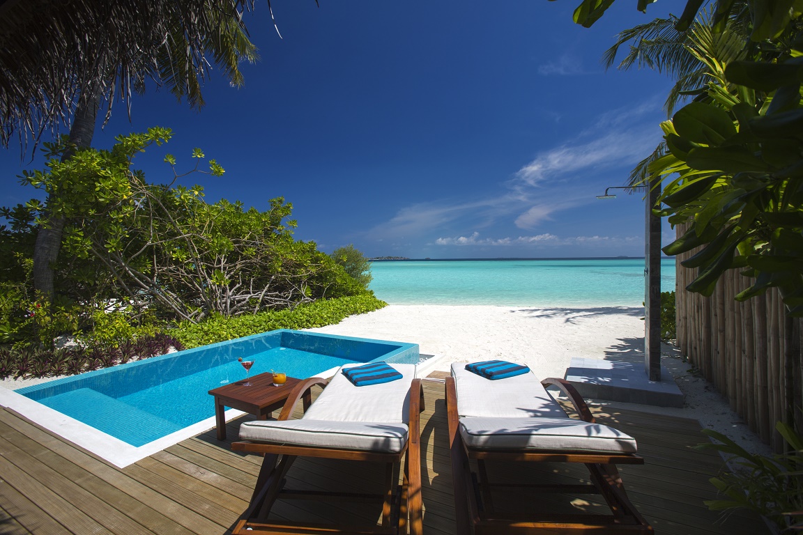 Бассейн Velassaru Maldives 
